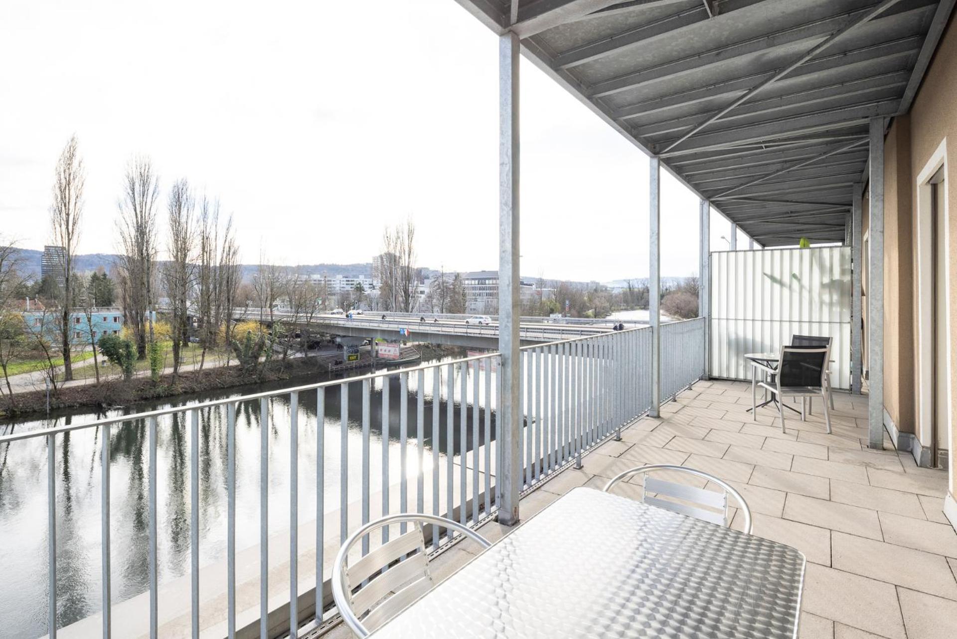 Stayy The River - Contactless Check-In Zurich Exterior photo
